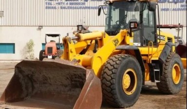 Frontend loaders and telescopic handlers от Manager: Jcb 1 photos