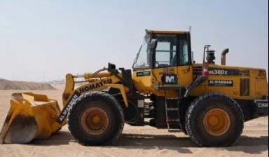 Frontend loaders and telescopic handlers от Manager: Komatsu 1 photos