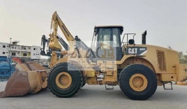 Frontend loaders and telescopic handlers от Manager: Caterpillar 1 photos