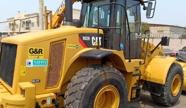 Frontend loaders and telescopic handlers от Manager: Caterpillar 1 photos