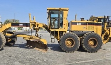 Graders от Manager: Caterpillar 1 photos