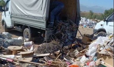Вывоз мусора и бытовых отходов от Досбол: Газель 1 фото