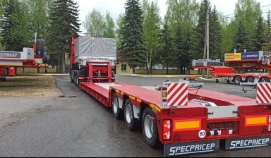 Тралы и низкорамные платформы от СК МОРПИТЕРСТРОЙ: Мерседес 2 фото