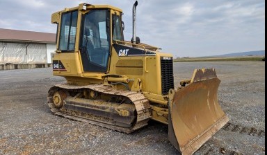 Бульдозеры от Техспецстрой: CAT D-4 2 фото