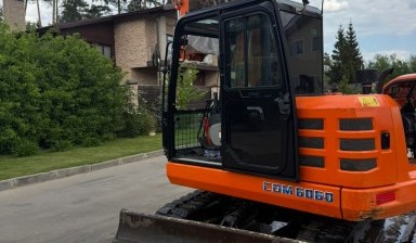Объявление от Иванов Иван Иванович: «Сдам в аренду экскаватор погрузчик» 1 фото