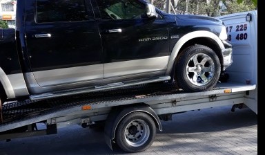 Эвакуаторы и автовозы от Олег Эвакуатор: Мерседес Спринтер 4 фото