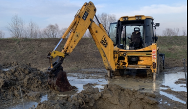 Экскаваторы-погрузчики от Вагиф: JCB 3 фото