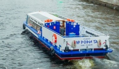 Теплоходы, яхты и катера от Коматек: 1 фото