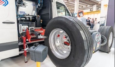 Сервис и ремонт спецтехники от Гигант Автоцентр:  1 фото