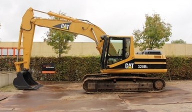 Экскаваторы от Иванов Иван Иванович: Cat 320 1 фото