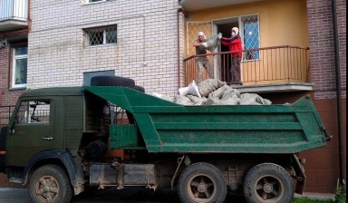 Вывоз мусора и бытовых отходов от Юрцев Сергей: Газон 3 фото