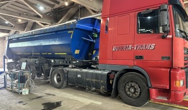Объявление от Евгений: «Услуги по перевозки сыпучих грузов (тонар) DAF» 1 фото