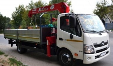 Объявление от Монтаж Строй: «Аренда манипулятора с вылетом стрелы 7 метров Hino» 1 фото