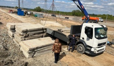 Манипуляторы для установки столбов от Жарченко Антон Владиславович: Volvo FL 2 фото