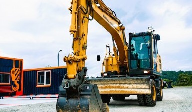 Экскаваторы от ТВОЯ СПЕЦ МАШИНА: LGCE E7150H 2 фото