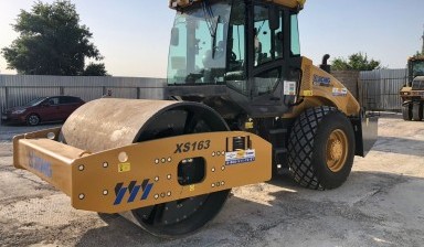 Дорожные катки и асфальтоукладчики от СтройМех: XCMG XD83 3 фото