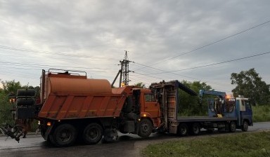 Эвакуаторы и автовозы от СпецтехДВ:  2 фото