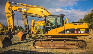 Объявление от СТК Элис: «Аренда Гусеничный экскаватор Cat320DL» 1 фото