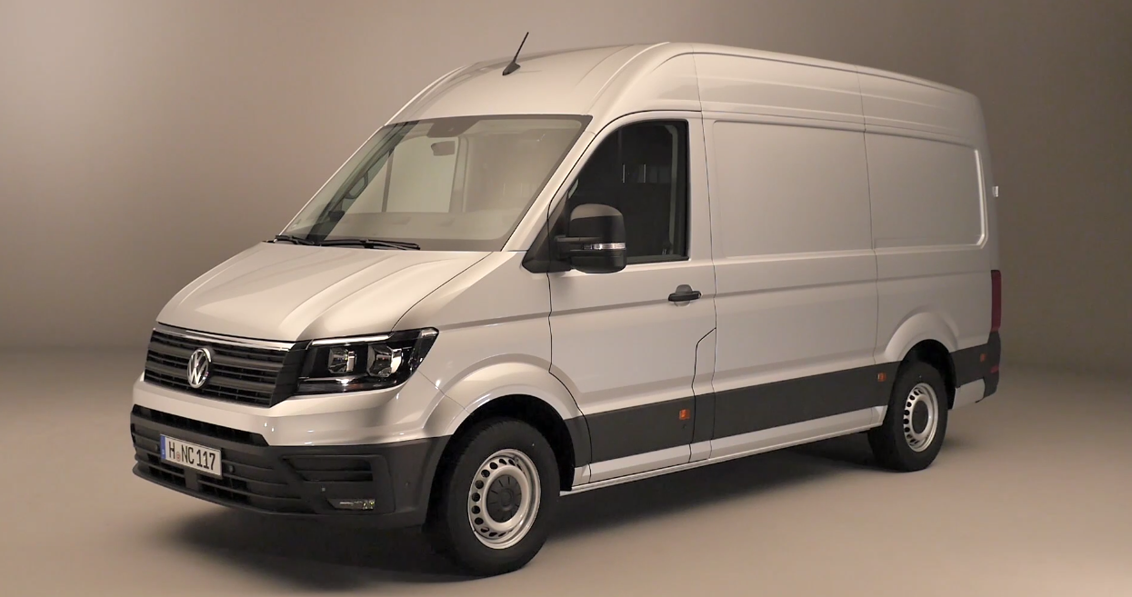 По техническим характеристикам Volkswagen Crafter 2017 выполняет перевозки  грузов