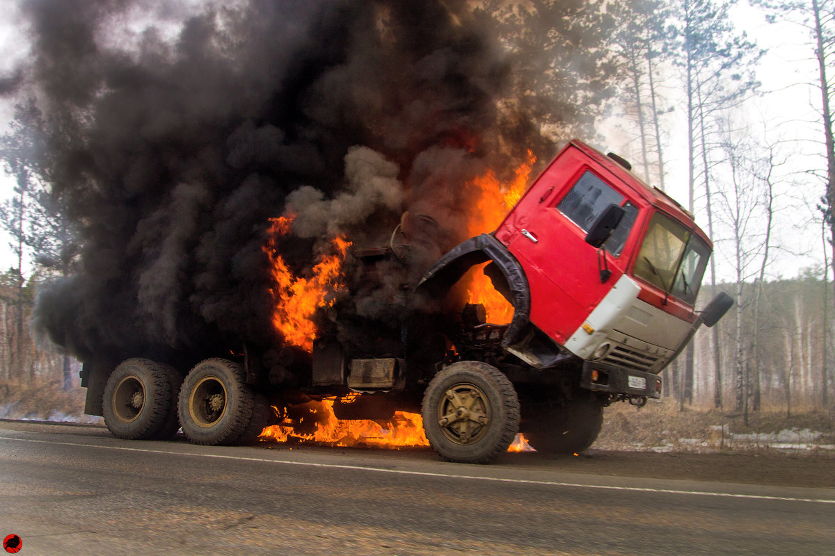 Пожар автомобиля, тушение пожара