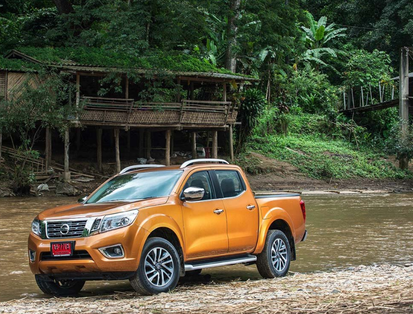  Фотографии Nissan Navara 2021 